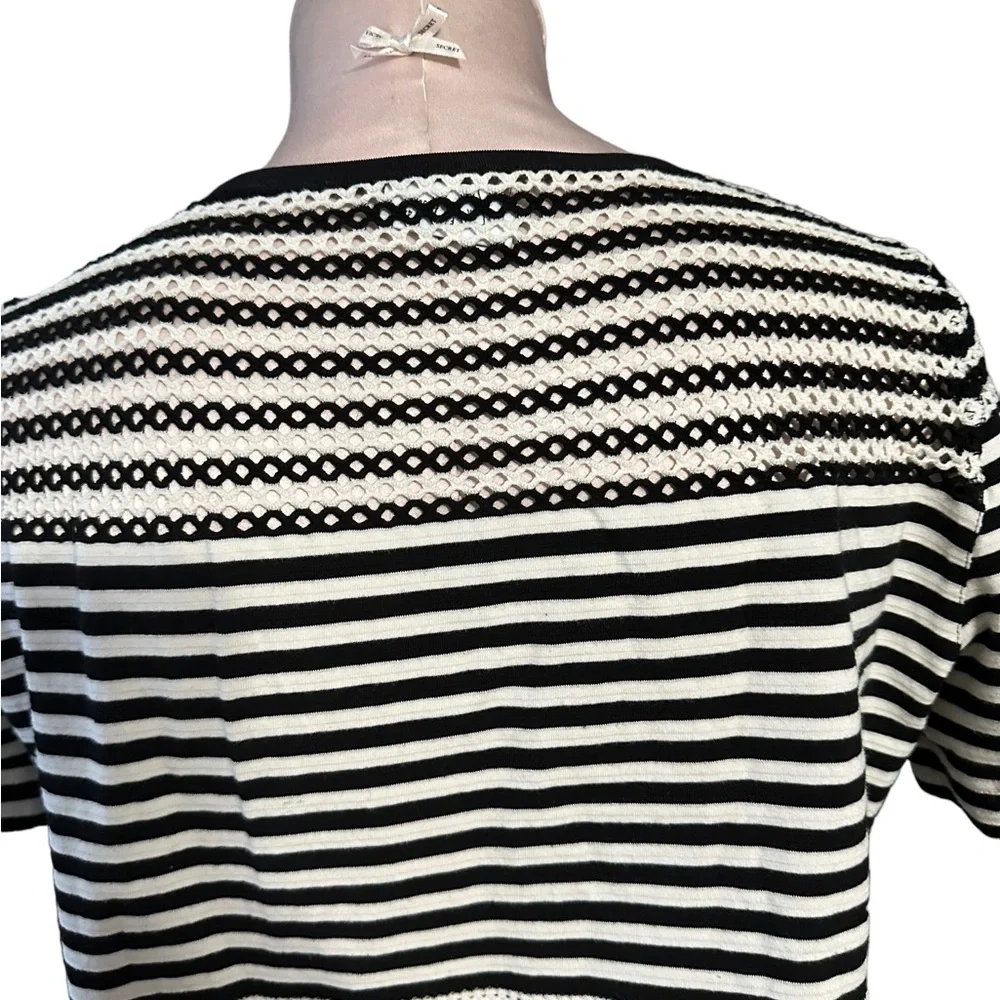 AKRIS Punto black and white striped top size 14. Beautiful see through detail - Picture 9 of 12